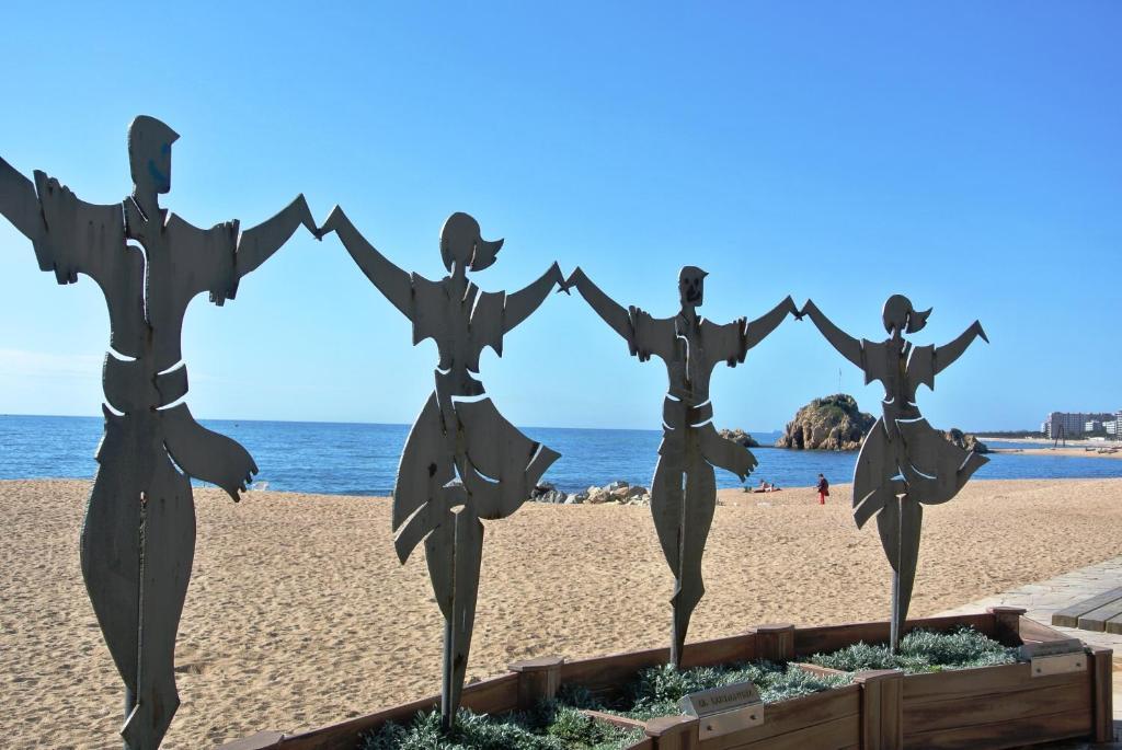Aiguaneu Apartaments Center Blanes Bagian luar foto